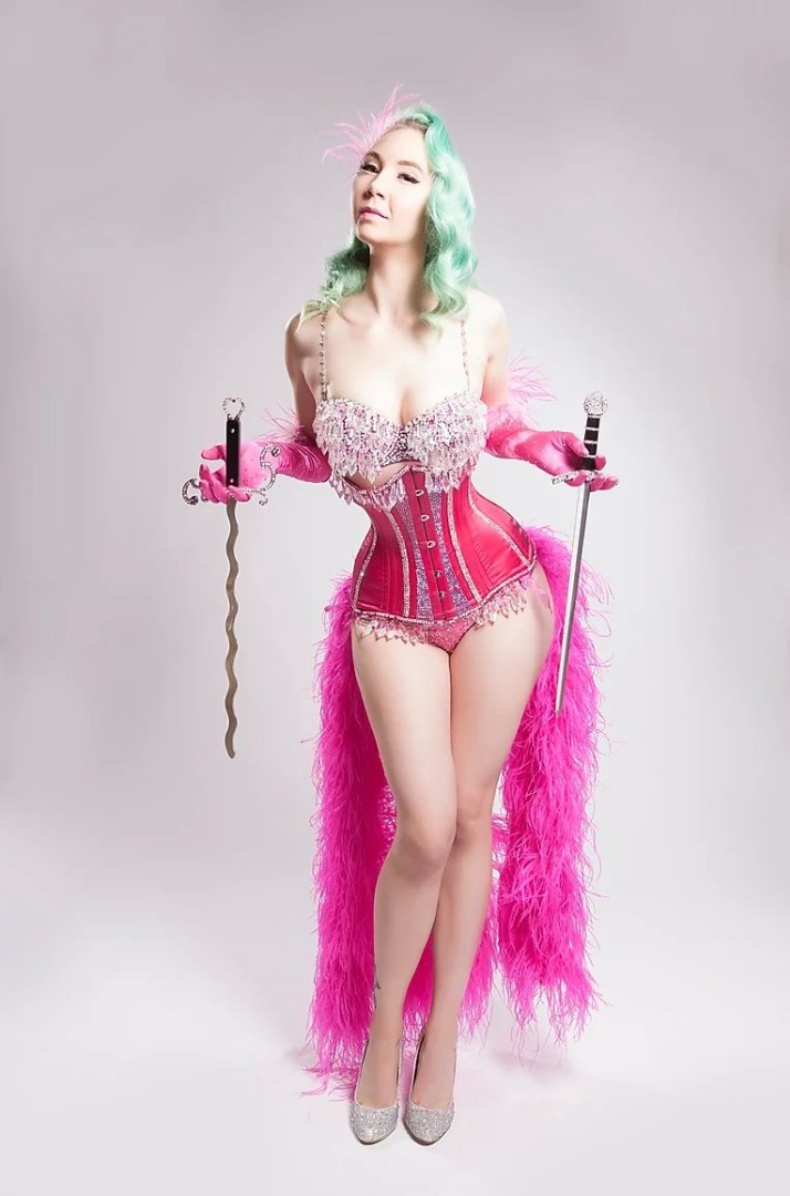 diamond foxxx big tit blonde milf pussy fucked #adultmodel #american #burlesque #burlesqueperformer #julietteelectrique #lipstick #naturaltits #showgirl #sword #thedaintydaredevil