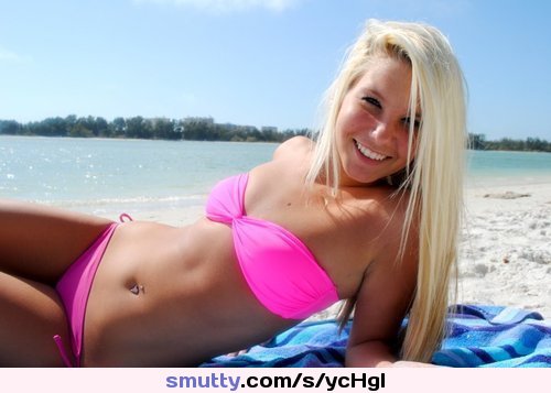 sexy lesbian teens playing with vegetable #cute #teen #bikini #beach #blonde #piercednavel #smile #smiling