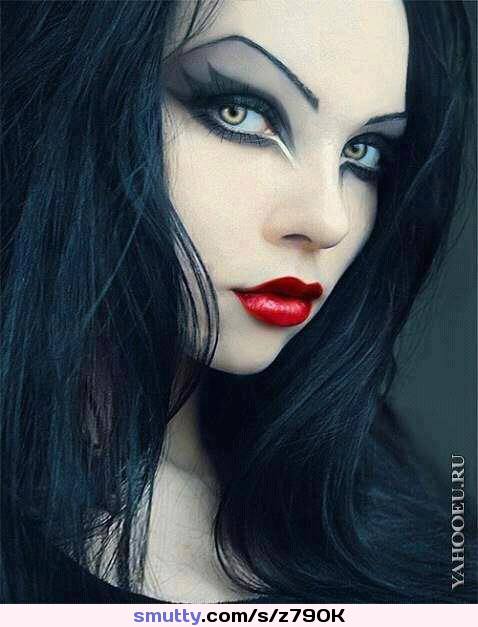 soul eater liz and patty hot #gorgeous ............#lovely #eyes #goth #brunette #sexy #pale #beautiful #seductive #beauty ......#tele