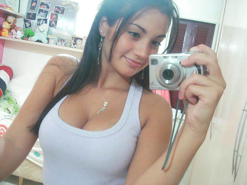 using glasses to film fucking a young girl in a hotel #selfshot #selfie #Selfpic #blackhair #mirrorshot  #teen #smile #bigtits